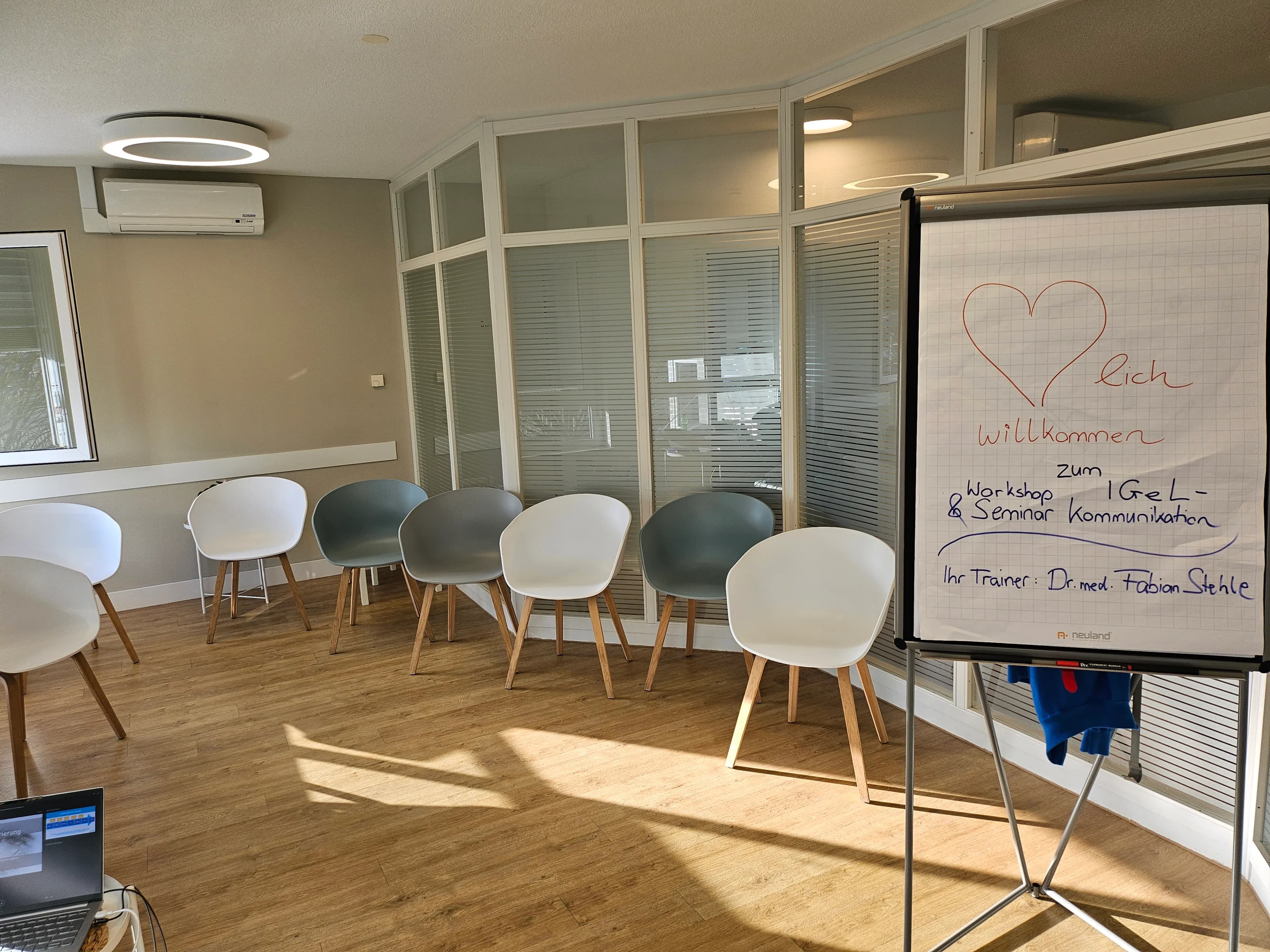Seminar für Zahnarztpraxis in Frankfurt zur Optimierung von Praxisorganisation, Kommunikation, Team und Führung